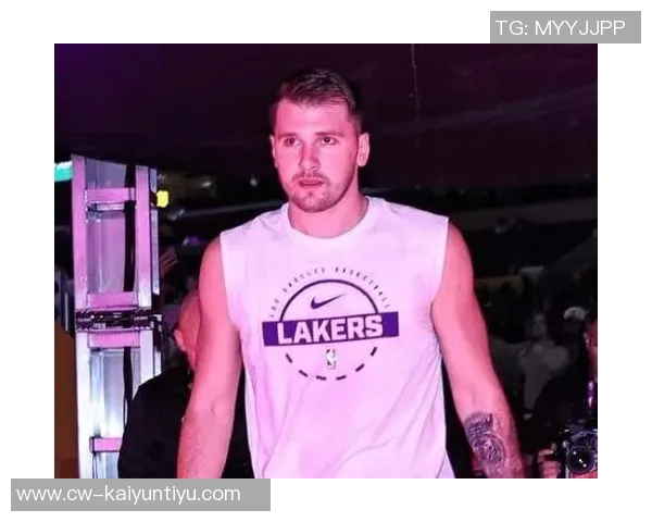 艾弗森称赞东契奇为真正杀手期待与其同场竞技带来麻烦