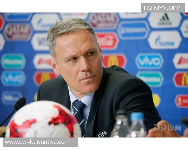 范巴斯滕强烈反对西甲海外比赛呼吁欧足联立即采取行动终止此事