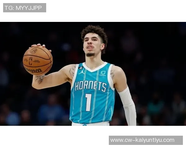 拉梅洛鲍尔因不文明手势被罚款三万五千美元引发热议