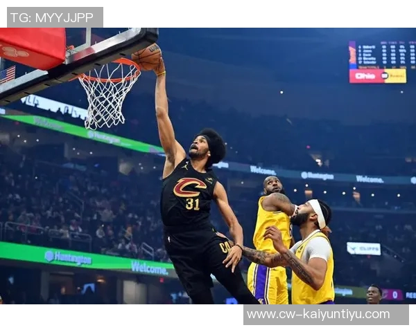 半场表现惨淡亨特仅得2分贾勒特阿伦更是低迷仅得4分